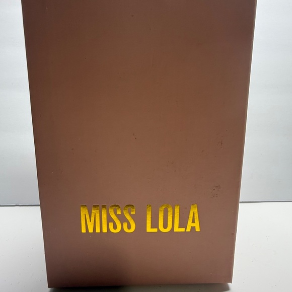 Miss Lola Pointed toe brown heels. - Picture 2 of 9